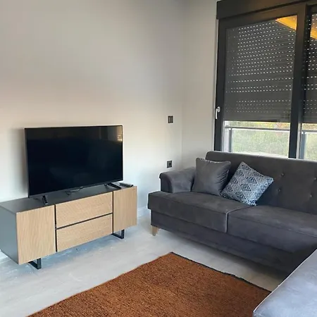 Havalimani Manzarali Lux Apartment
